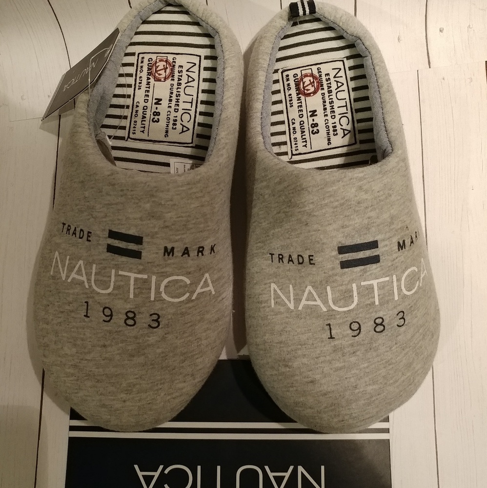 🆕"NAUTICA SLIPPERS"